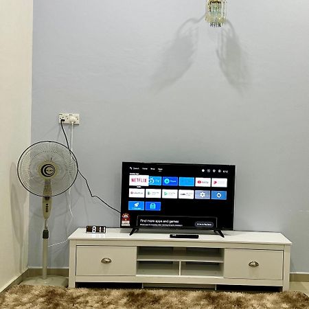 Sara Homestay Kuala Terengganu Exterior foto